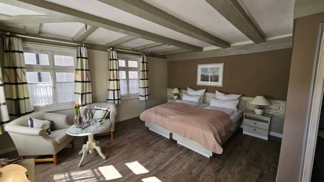 Altes Pfarrhaus酒店和餐厅(Altes Pfarrhaus Hotel Und Restaurant)