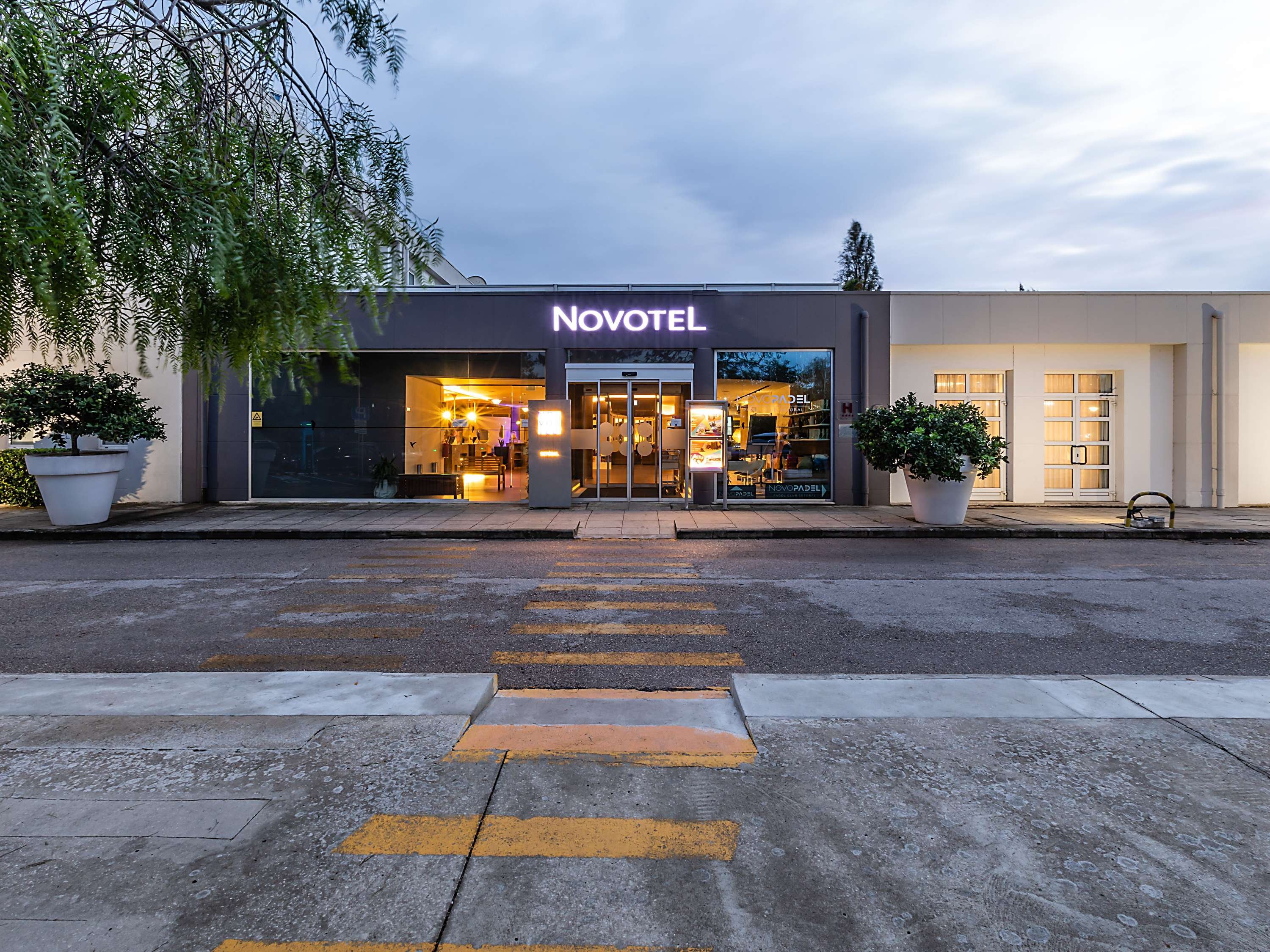 Novotel Setubal Over view