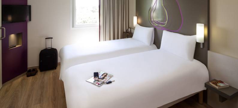 宜必思尚品莱里达朵雷法勒拉酒店(Hotel Ibis Styles Lleida Torrefarrera)图片