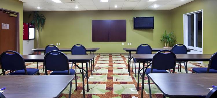 拉斯顿东舒适套房酒店(Comfort Inn & Suites Ruston-East)图片