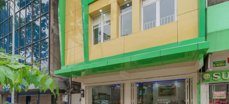 红多兹Plus酒店-近巨港RS RK查理塔斯2号(RedDoorz Plus Near RS RK Charitas 2 Palembang)图片