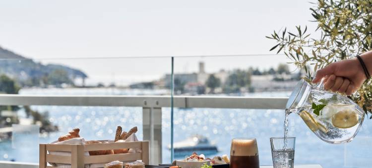 森雅波罗斯形象酒店(Xenia Poros Image Hotel)图片