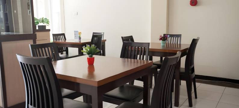 玛琅德科彭城市景观酒店 - 红门酒店集团(Urbanview Hotel de Kopen Malang by RedDoorz)图片