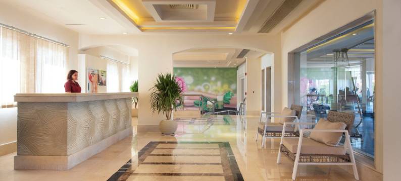 查米利恩俱乐部水上乐园酒店(Charmillion Club Aquapark)图片