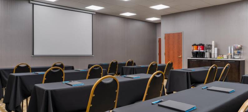 希尔顿欢朋套房酒店-洛克维尔中心NY酒店(Hampton Inn & Suites Rockville Centre)图片