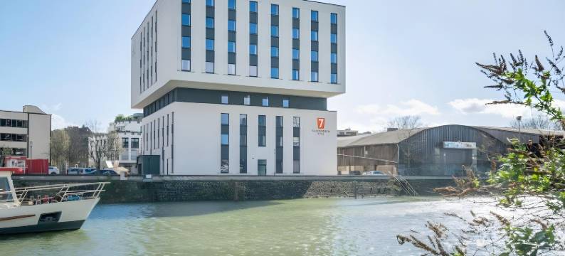 杜伊斯堡市钟楼酒店(Campanile Duisburg City)图片