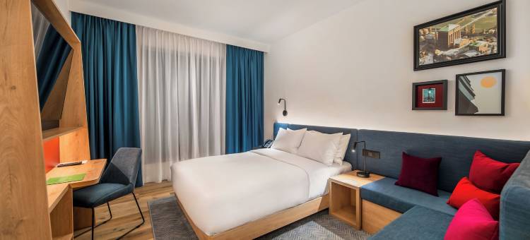 弗罗茨瓦夫机场希尔顿欢朋酒店(Hampton by Hilton Wroclaw Airport)图片