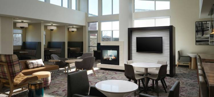 大急流城机场居家旅馆(Residence Inn Grand Rapids Airport)图片