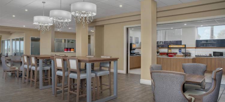 德通纳海滩市-海滨市欢朋酒店(Hampton Inn Daytona Shores-Oceanfront)图片