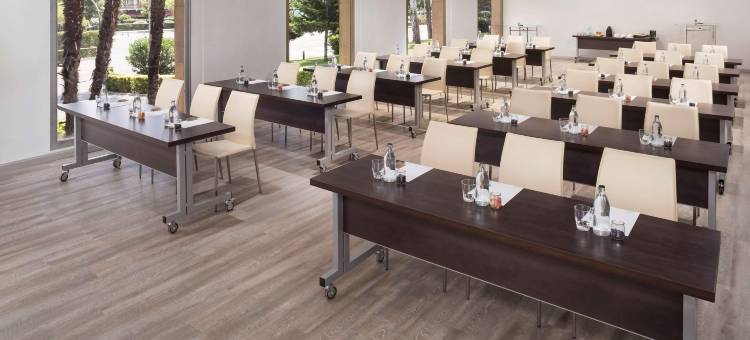 巴拉哈斯美利亚酒店(Melia Barajas)图片