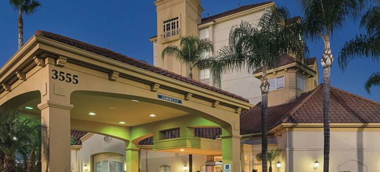 安大略机场拉昆塔温德姆套房酒店(La Quinta Inn & Suites by Wyndham Ontario Airport)图片