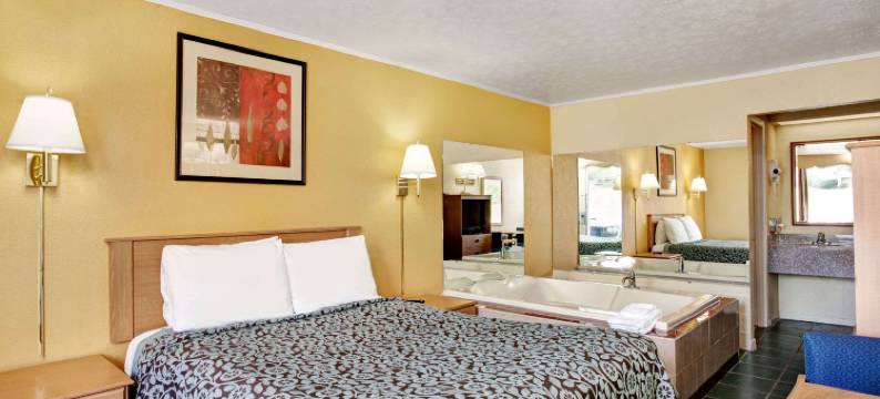 西诺克斯维尔温德姆戴斯酒店(Days Inn by Wyndham Knoxville West)图片