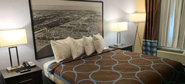 纽波特纽斯温德姆速8酒店(Super 8 by Wyndham Newport News)图片