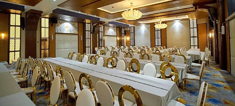 J7广场酒店(J7 Plaza Hotel)图片