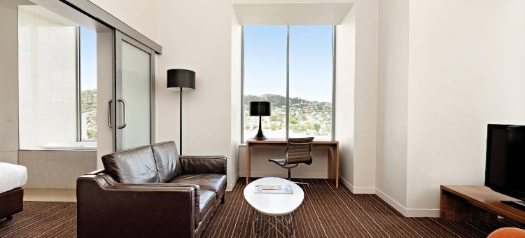 曼特拉查尔斯酒店 - 朗塞斯顿(Mantra Charles Hotel Launceston)图片
