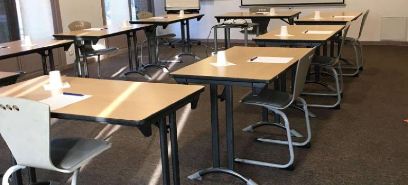 马赛东部基里亚德直达酒店-拉瓦伦丁(Kyriad Direct Marseille Est - la Penne)图片