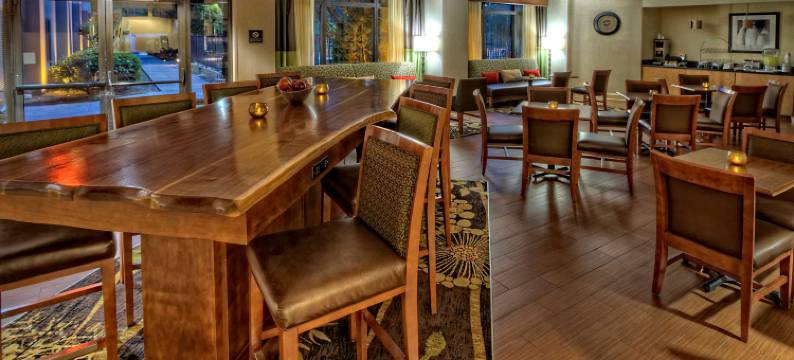 希尔顿欢朋酒店-洛矶山脉(Hampton Inn Rocky Mount)图片