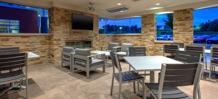 哥伦布伊斯顿希尔顿花园酒店(Hilton Garden Inn Columbus Easton)图片