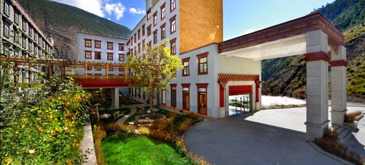 华美达安可酒店(稻城亚丁店)图片