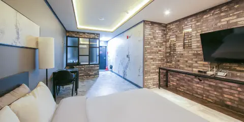 Muju Muju Self Check-in Motel