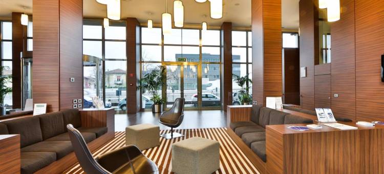 蒙扎布里安扎广场贝斯特韦斯特优质酒店(Best Western Plus Hotel Monza e Brianza Palace)图片