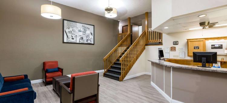 海斯温德姆速8酒店(Super 8 by Wyndham Hays KS)图片