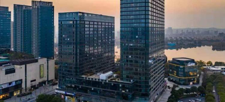 南京紫晶兰湾酒店(百家湖景枫中心店)图片