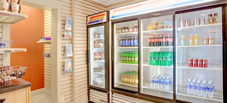 西孟斐斯华美达酒店(Ramada by Wyndham West Memphis)图片