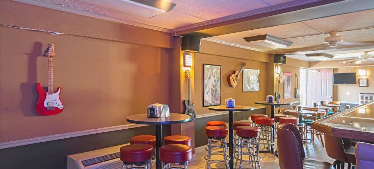 墨尔本美洲最佳价值套房酒店(Americas Best Value Inn and Suites Melbourne)图片