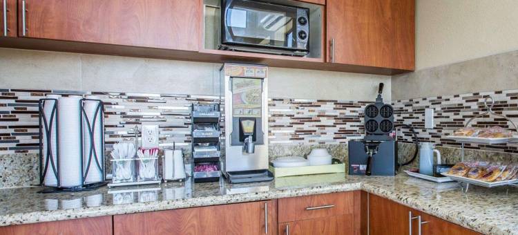 德拉诺罗德威旅馆(Rodeway Inn Delano)图片