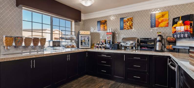 自由贝斯特韦斯特酒店(Best Western Liberty Inn)图片