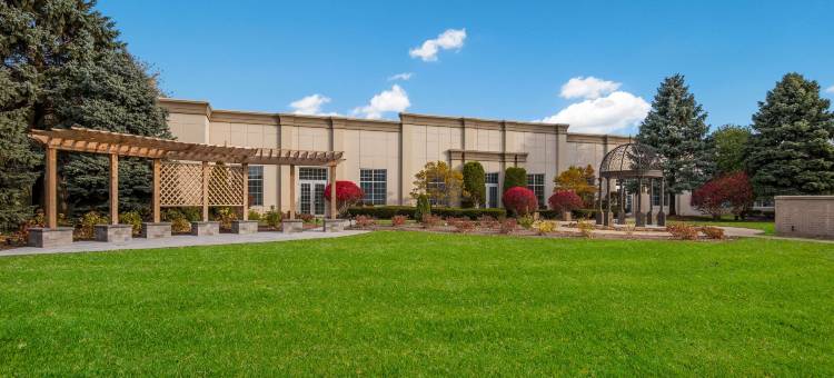 乔利埃特凯隆酒店及会议中心(Clarion Hotel & Convention Center Joliet)图片