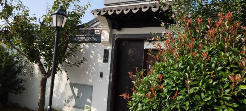 房东小娟57度假别墅(湖东路分店)图片