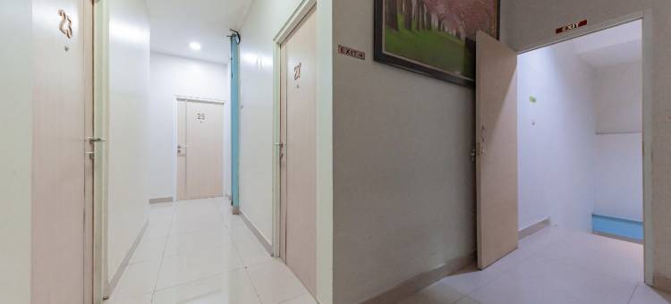 红多兹酒店-近万隆新市场(RedDoorz Near Pasar Baru Bandung)图片