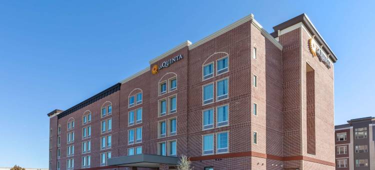 达拉斯拉昆塔温德姆酒店套房-弗赖拉辛体育场(La Quinta Inn & Suites by Wyndham Dallas - Frisco Stadium)图片