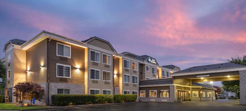 贝斯特韦斯特哥伦比亚河滨水酒店-阿斯托里亚(Best Western Columbia River Waterfront Hotel Astoria)图片