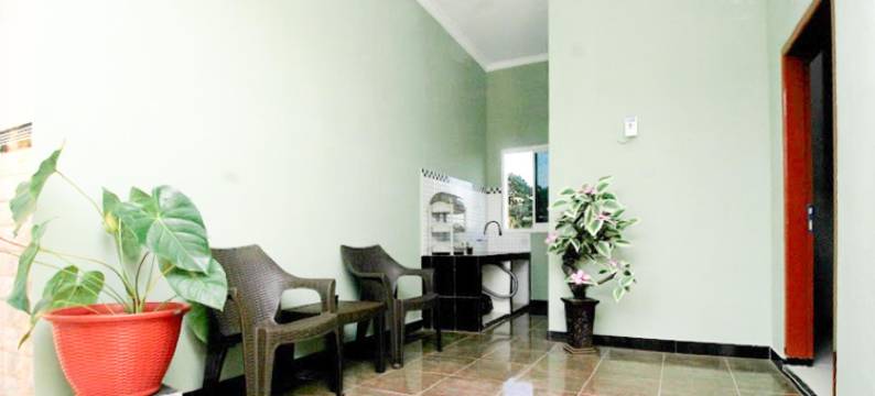 优本维尤格里亚洛塔宾馆-巴纽旺宜(Urbanview Griya Lota Guest House Banyuwangi)图片