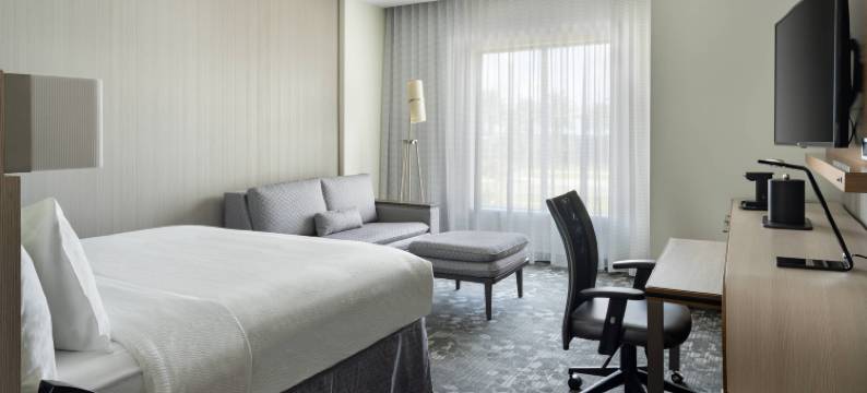 圣露西港特拉迪申万怡酒店(Courtyard Port St. Lucie Tradition)图片