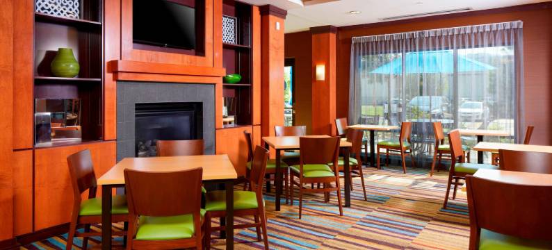 坎伯兰万枫酒店及套房(Fairfield Inn & Suites Cumberland)图片