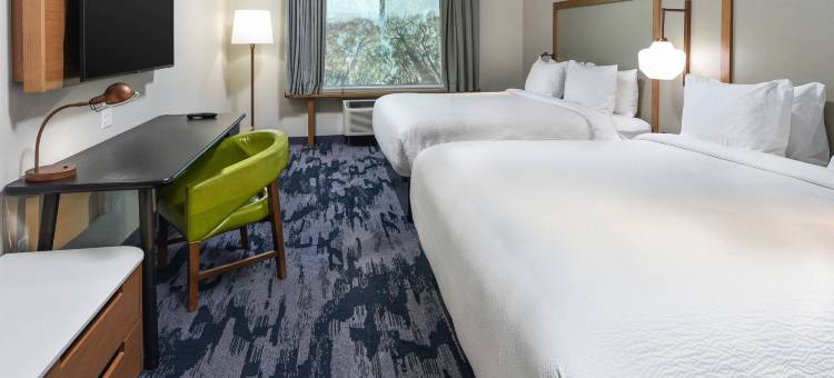 本图拉县穆尔帕克万枫套房酒店(Fairfield Inn & Suites Moorpark Ventura County)图片