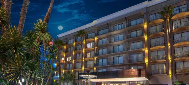 鲁瑟纳提华纳酒店(Hotel Lucerna Tijuana)图片