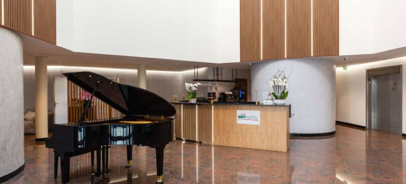 巴黎 - 罗斯尼的Brit Hotel Privilège(Brit Hotel Privilège Paris Rosny-Sous-Bois)图片