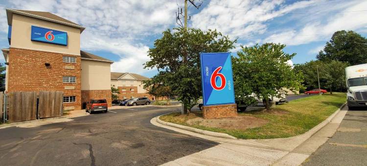 弗吉尼亚里奇蒙德 6 号开放式公寓酒店 - I-64 西(Studio 6 Extended Stay - Richmond, VA - I-64 West)图片