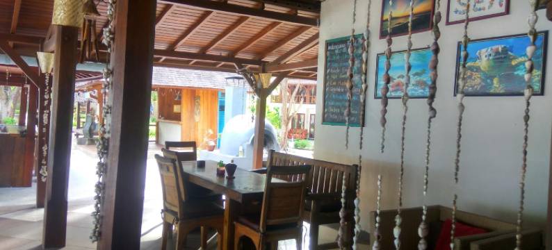 比鲁梅诺海滩简易别墅(Biru Meno Beach Bungalows)图片