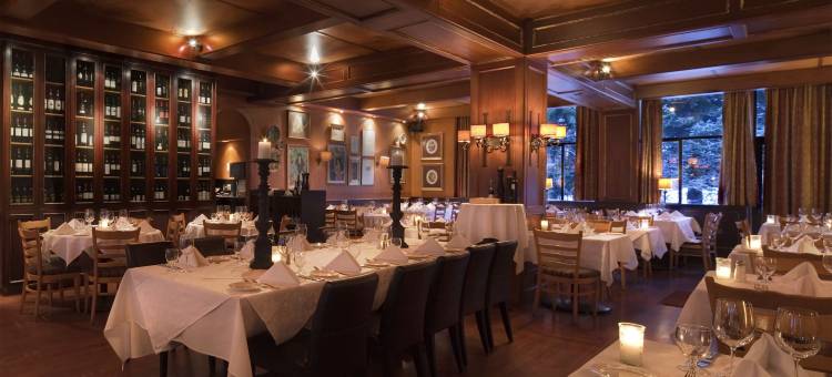 惠斯勒山边行政酒店(Mountain Side Hotel Whistler by Executive)图片