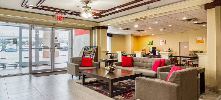 亚特兰大机场东品质套房酒店(Quality Suites Atlanta Airport East)图片