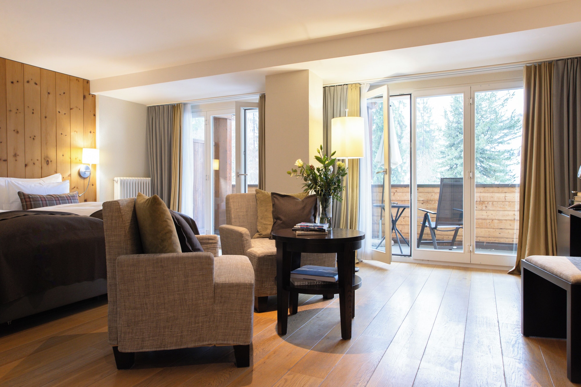 Hotel Adula Over view