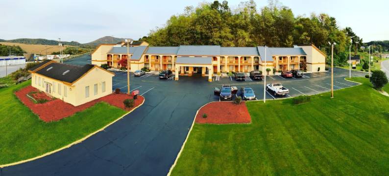 克里斯维尔-马克斯梅多斯速8酒店(Super 8 by Wyndham Fort Chiswell/Wytheville Area)图片