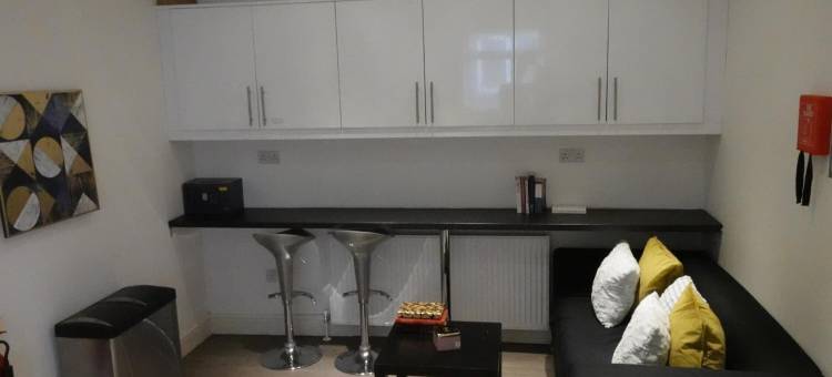Grand Airport Ensuites大厅(Private Bathroom Rooms- Near Heathrow - Near Shops)图片