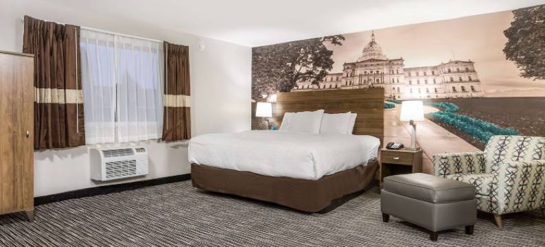 东兰辛大学区-波茵特克拉丽奥旅馆(Clarion Pointe East Lansing University Area)图片